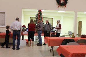 Christmas Tractor Club 2013 003